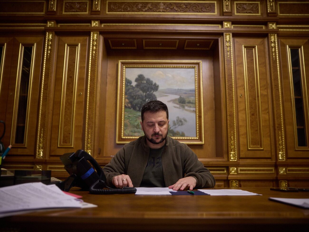 Зеленский (на фото) 12 февраля поговорил с Трампом