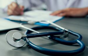 Во время прохождения военно-врачебной комиссии военнообязанный совершил по отношению к себе действия суицидального характера, рассказали в ТЦК