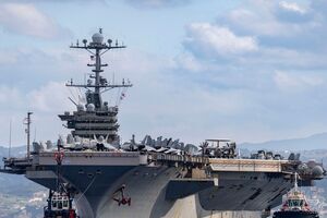 В сообщении говорится, что авианосец не получил серьезных повреждений