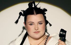 alyona alyona: Любовь побуждает нас на безумные поступки