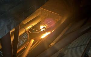 По словам президента, беспилотник попал, укрытие существенно повреждено