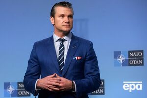 Глава Пентагона подчеркнул, что его предварительное заявление констатирует маловероятность вступления Украины в НАТО сейчас, а не в будущем