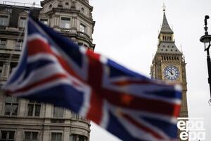 В список ограничений попали три физических и два юридических лица