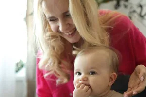 Ребрик родила третью дочь менее года назад