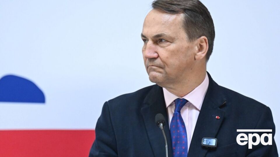 Сикорский: Если мы даем гарантии Украине, то они должны быть реальными