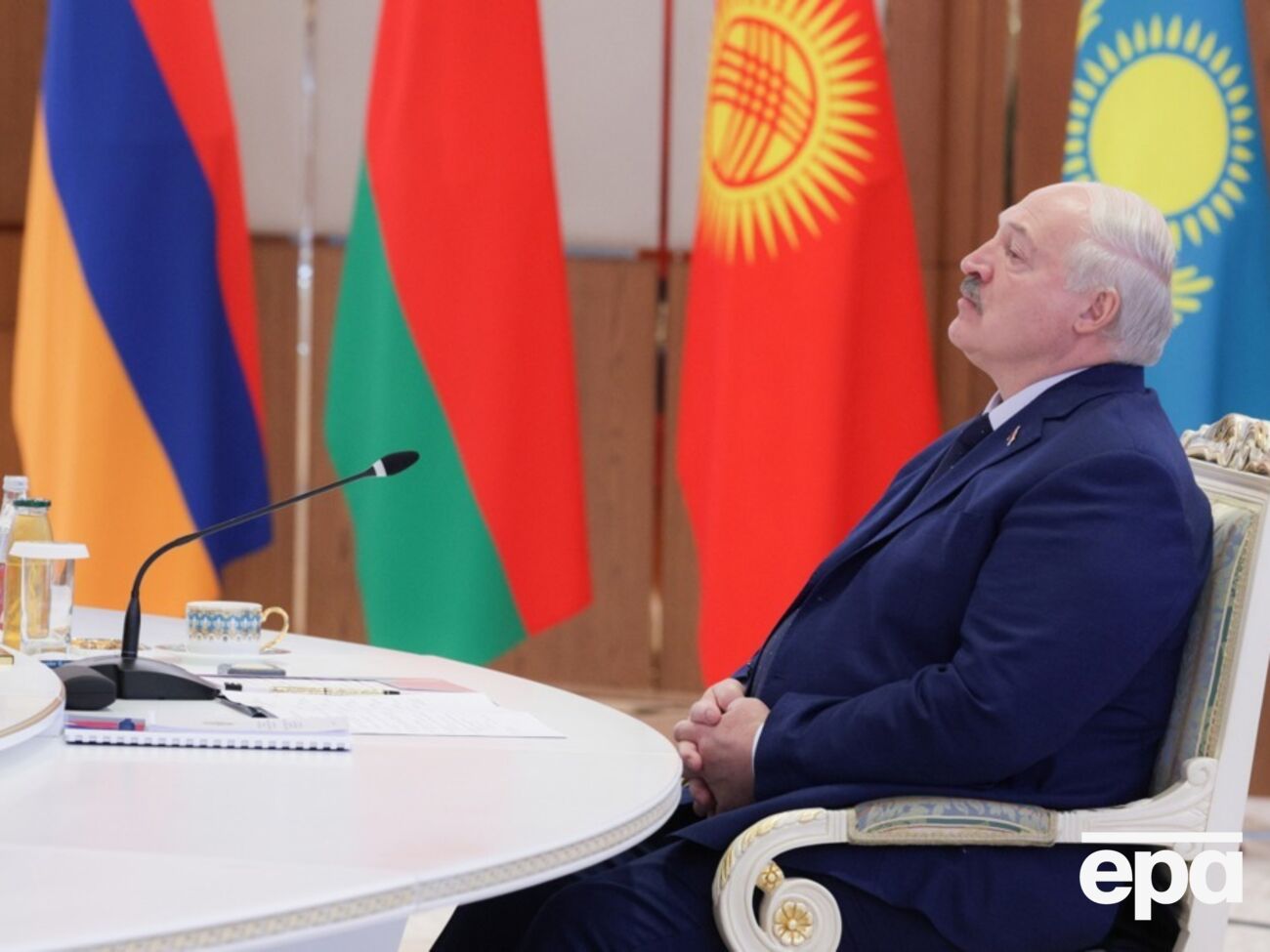 За даними видання, США пропонують зниження санкційного тиску на Білорусь в обмін на звільнення більшої кількості політв'язнів