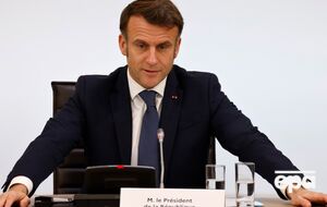 По словам двух чиновников ЕС, встреча состоится в понедельник, 17 февраля