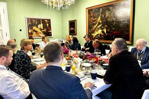 Каллас отметила, что Европа сохраняет единство в отношении поддержки Украины и усиления собственной обороны, и анонсировала новые инициативы