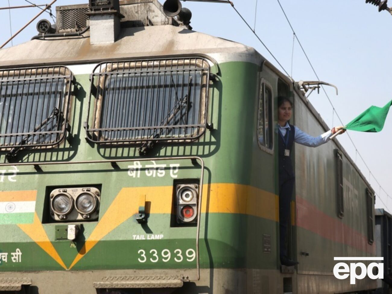 В Праяградж из Нью-Дели направлялись сразу четыре поезда