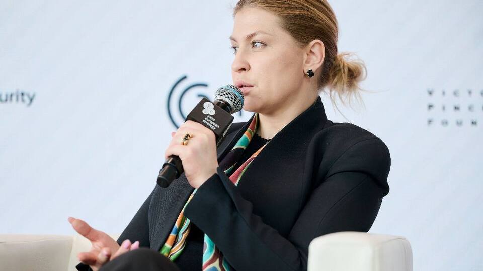 У Києві сподіваються, що процес початку переговорів щодо вступу України в ЄС розблокують найближчим часом, зазначила Стефанішина