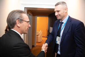 Кличко повідомив про проведені зустрічі з європейськими посадовцями