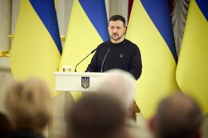 Украина стратегически важнее для США, чем Россия, считает президент