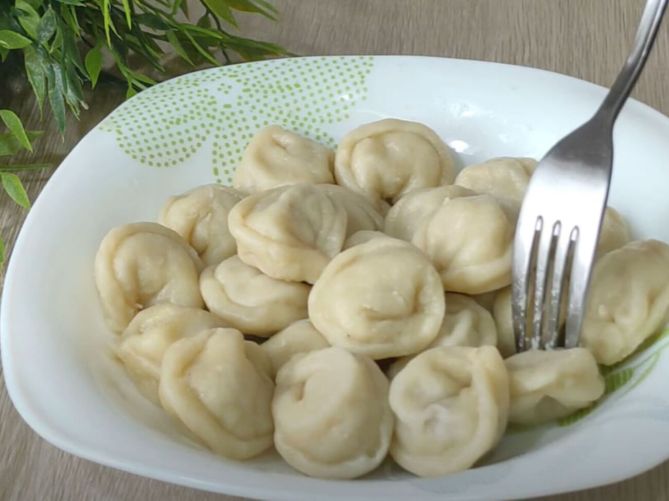 Для пельменей идеально подойдет заварное тесто