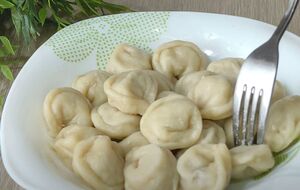 Для пельменей идеально подойдет заварное тесто