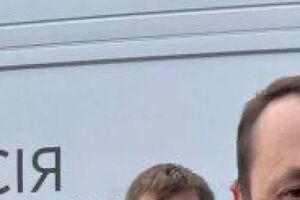 Благотворительный фонд передал помощь вместе с волонтерами