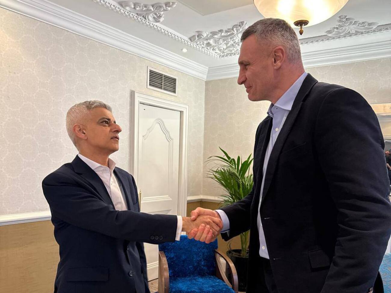 Кличко: Мы сейчас должны говорить со всеми партнерами и друзьями Украины