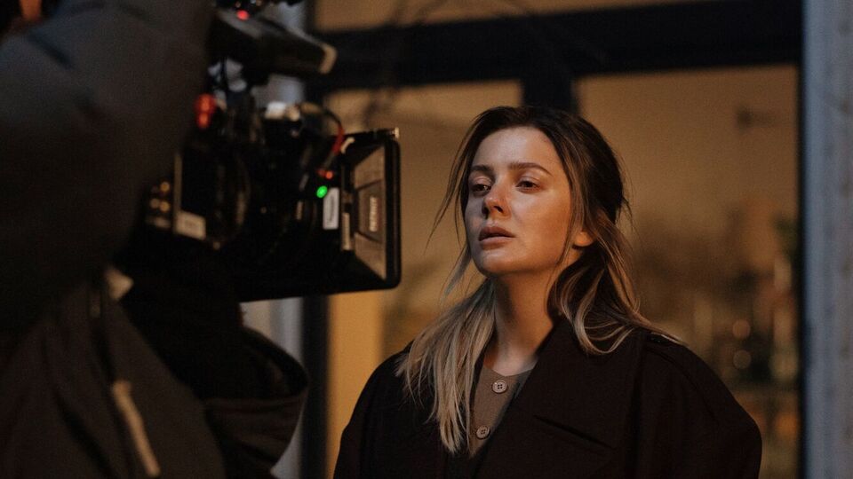 Kola спела о драматических отношениях