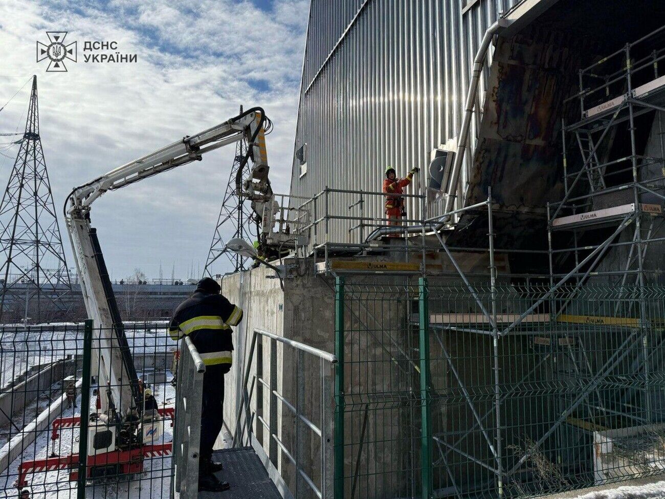 Радиационный фон на промплощадке ЧАЭС не превышает норму, сообщили в ГСЧС