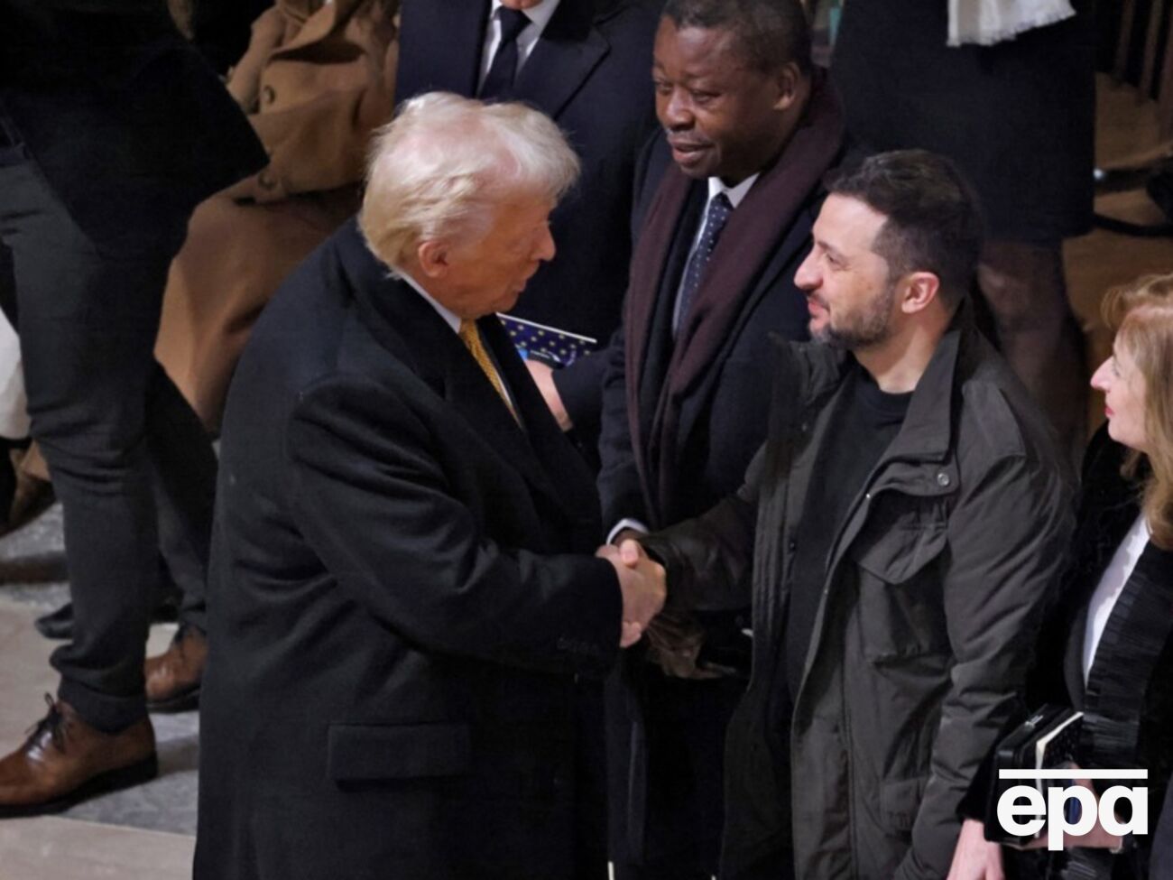 Поддержка президентов США И Украины сейчас примерно одинаковая, считает Джонон