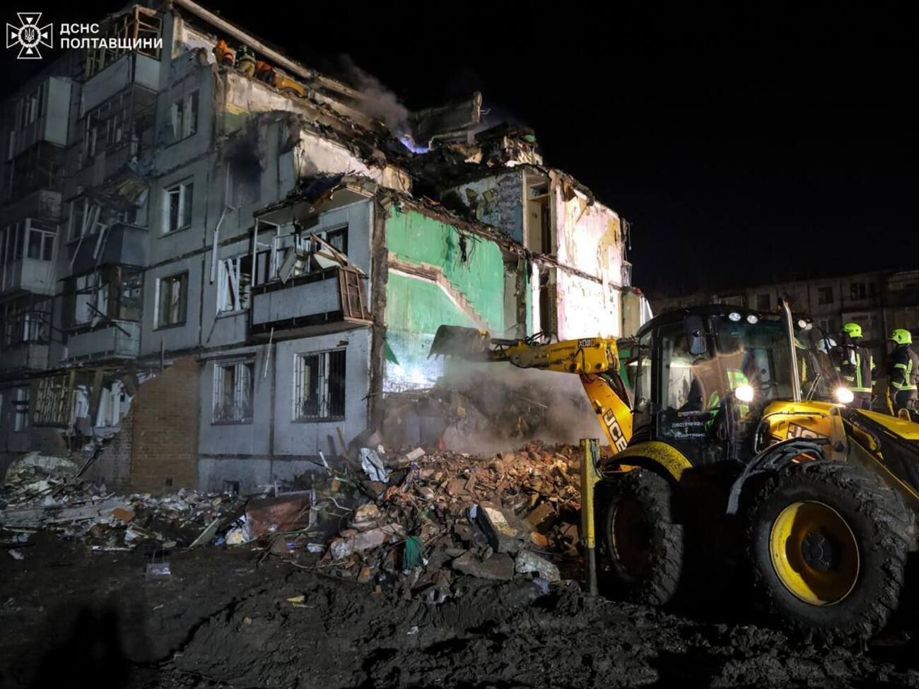 Спасатели продолжают аварийно-спасательные работы