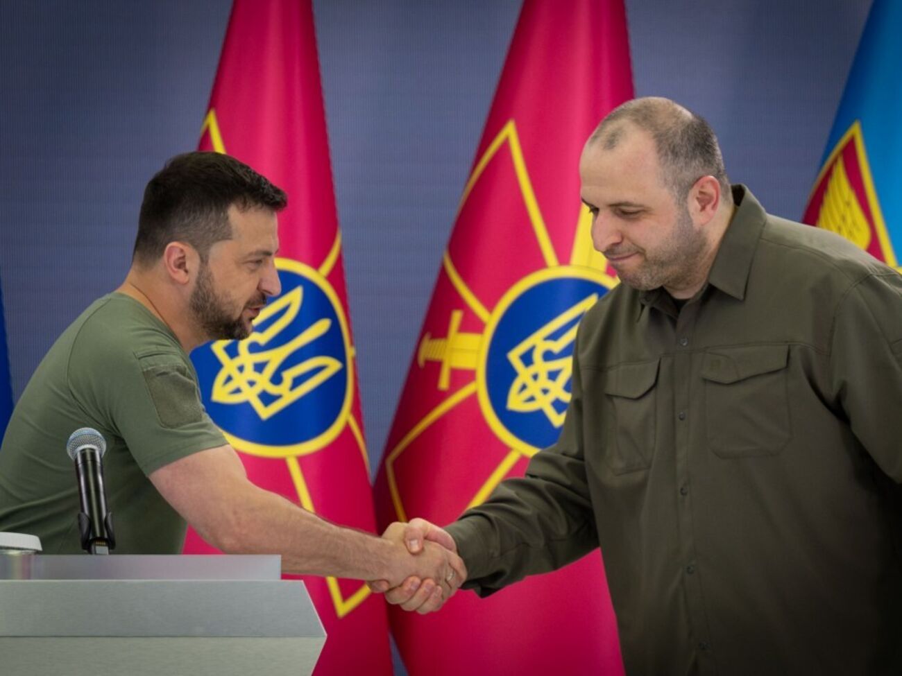 Умеров не может делать ни одной паузы в поставках оружия, отметил Зеленский