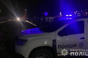Унаслідок вибуху невстановленого предмета біля будівлі РТКЦ та СП у Павлограді поранення дістав чоловік, розповіли в поліції
