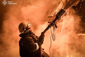 На объекте до сих пор работает ГСЧС