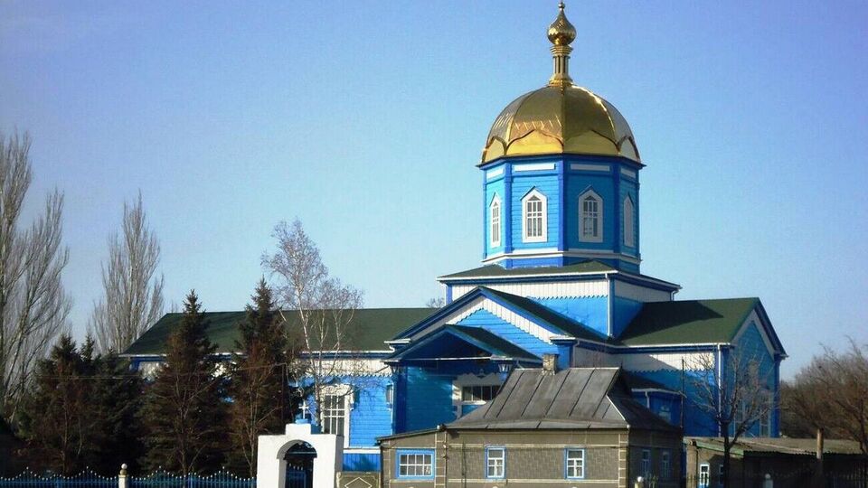Однією з особливостей церкви була керамічна теракотова плитка, виготовлена на заводі у Слов'янську – ОВА