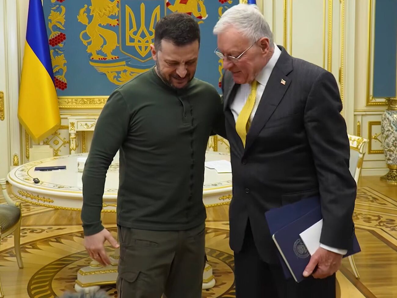 Келлог 19 лютого приїхав із візитом в Україну, а наступного дня зустрівся із Зеленським