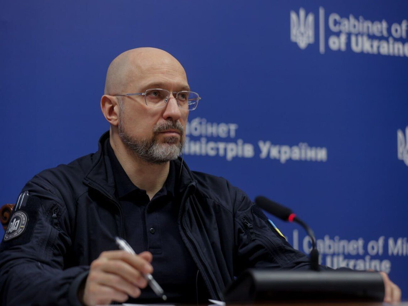 Попри те, що виробництво власного озброєння в Україні зросло, воно становить третину від потрібного, зазначив Шмигаль