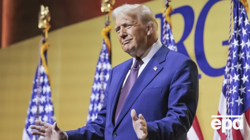 Трамп знову звинуватив українського президента в тому, що він "погано справлявся з переговорами"