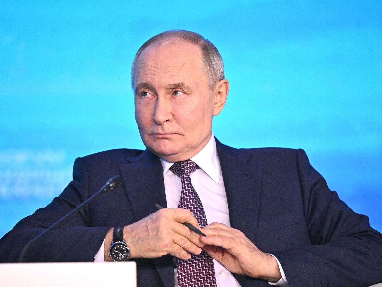 Путин хочет, чтобы российские компании имели "определенные преимущества" перед теми, кто возвращается