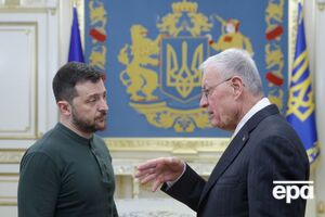 Келлог до сих пор находится в Киеве и встречается с советниками Зеленского, сообщили источники