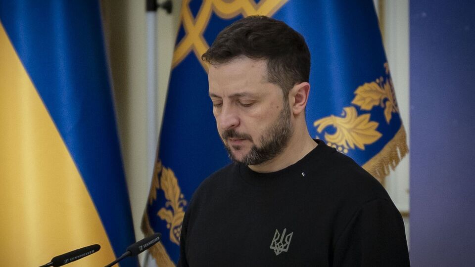 Доверие к Зеленскому резко возросло после российского вторжения 2022 года