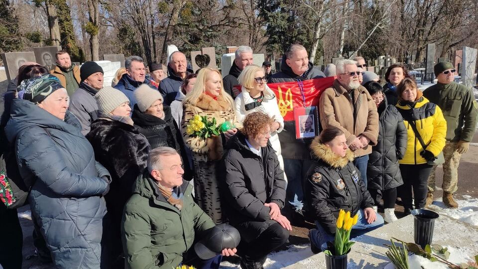 21 лютого був рік від дня смерті Хмари