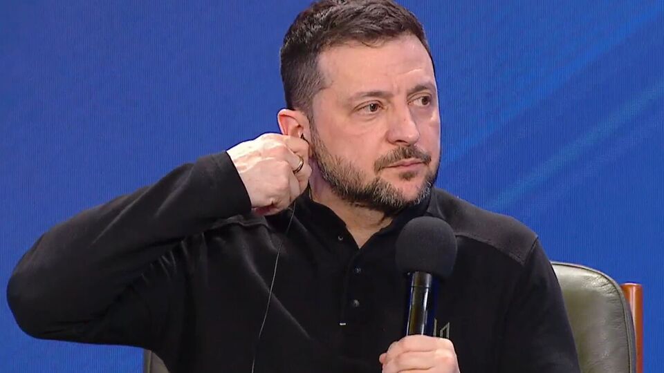 Зеленский отметил, что ему нужно встретиться с Трампом
