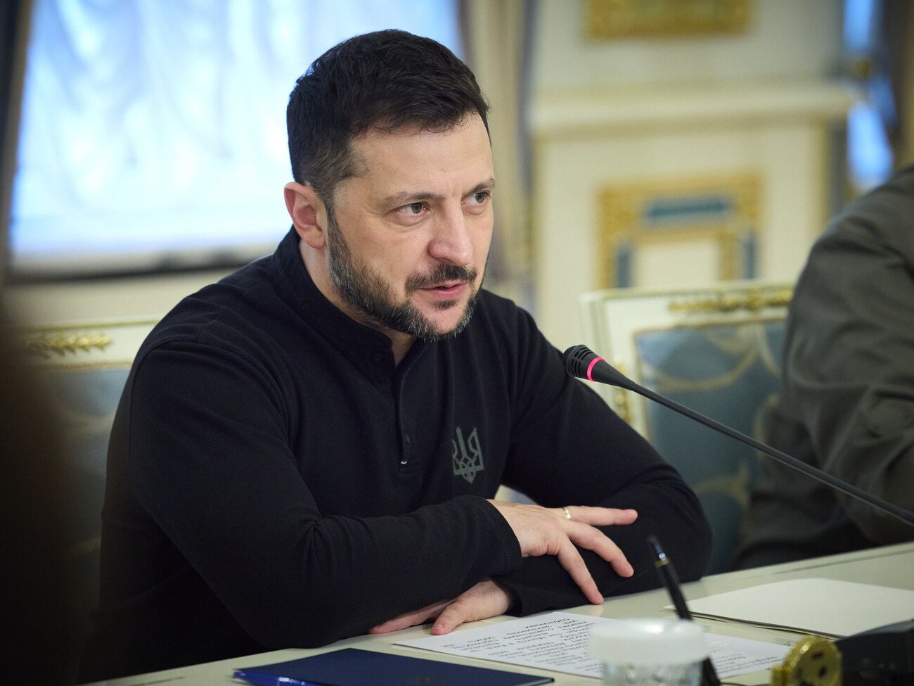 Зеленський зазначив, що на окупованій території працює приблизно 20 компаній зі США