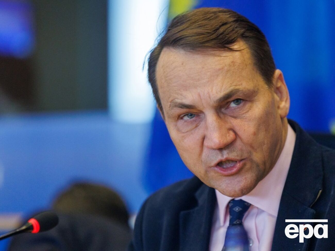 Найкращою гарантією для України є її майже мільйонна армія, наголосив Сікорський