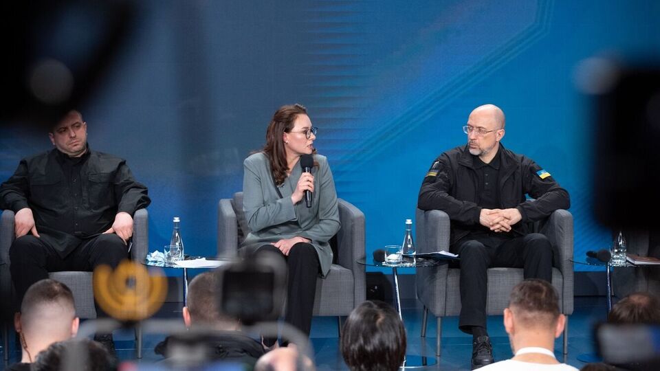 Также в правительстве рассматривают возможность продления на несколько недель срока обновления критичности предприятий