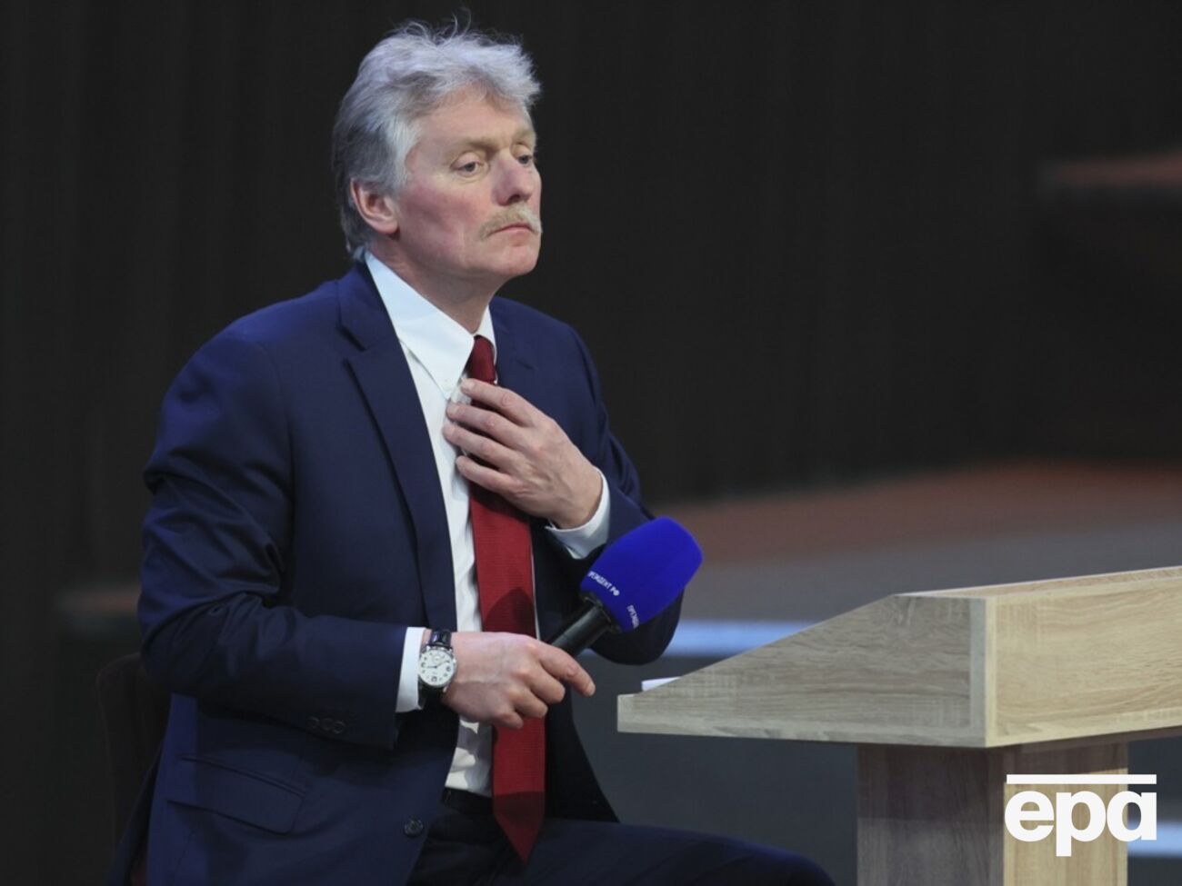 Пєсков заявив, що РФ "чекає на уточнення США"