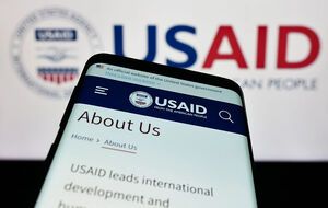 Сотрудникам USAID, которые размещены за границей, предлагают за государственный счет вернуться в США и получить некоторые бонусы