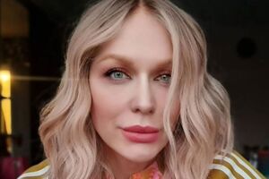 Монро: Я в 45 лет начала путь к себе и вслух произнесла, что я – трансгендерная женщина