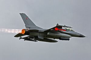Украина уже получила от Дании две партии F-16