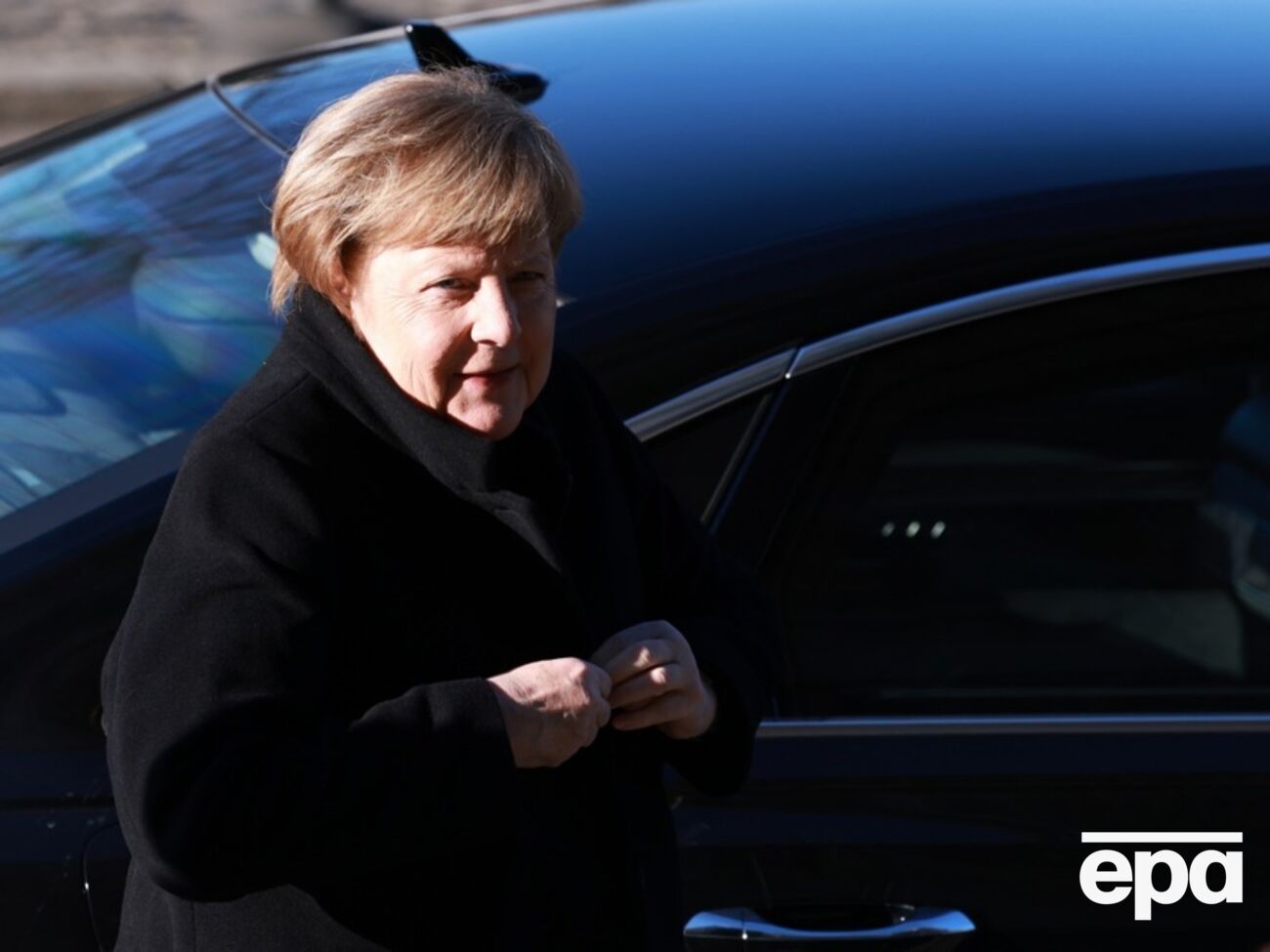 СМИ пишут, что у Меркель сложные отношения с Мерцем