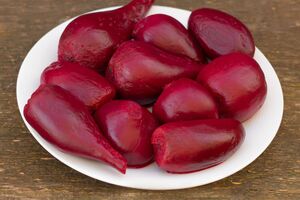 Не готовьте свеклу в микроволновой печи слишком долго, иначе она потеряет свою сочность