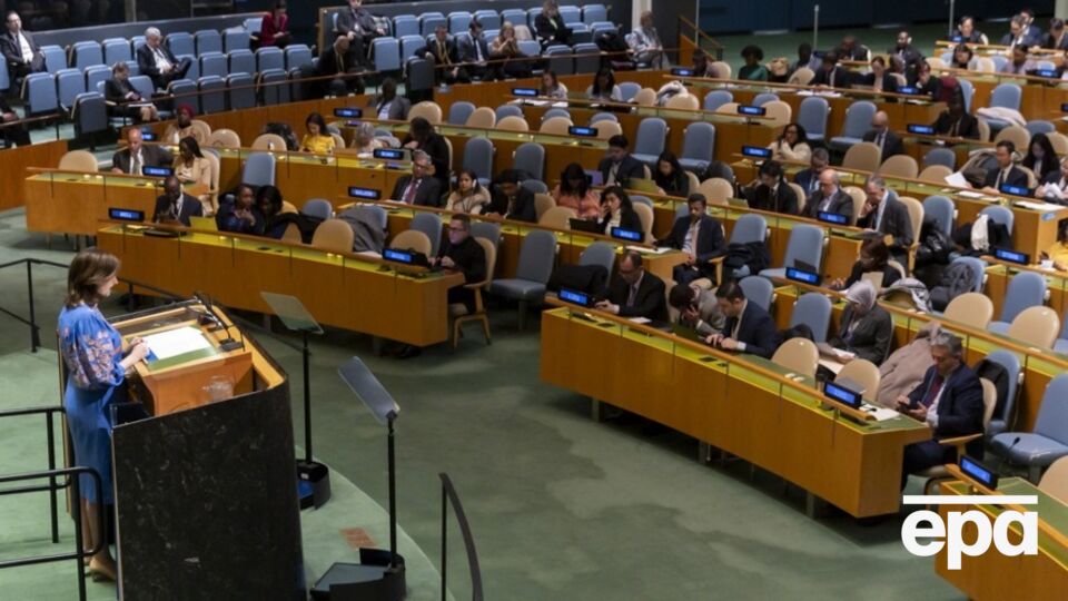 Генасамблея ООН 24 лютого підтримала висунутий Україною і партнерами варіант резолюції щодо повномасштабної війни РФ проти України
