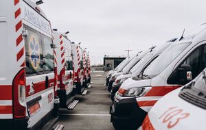 Четверых школьников забрали "скорые", пишут СМИ