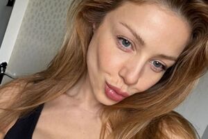 Тіна Кароль важить приблизно 52 кг