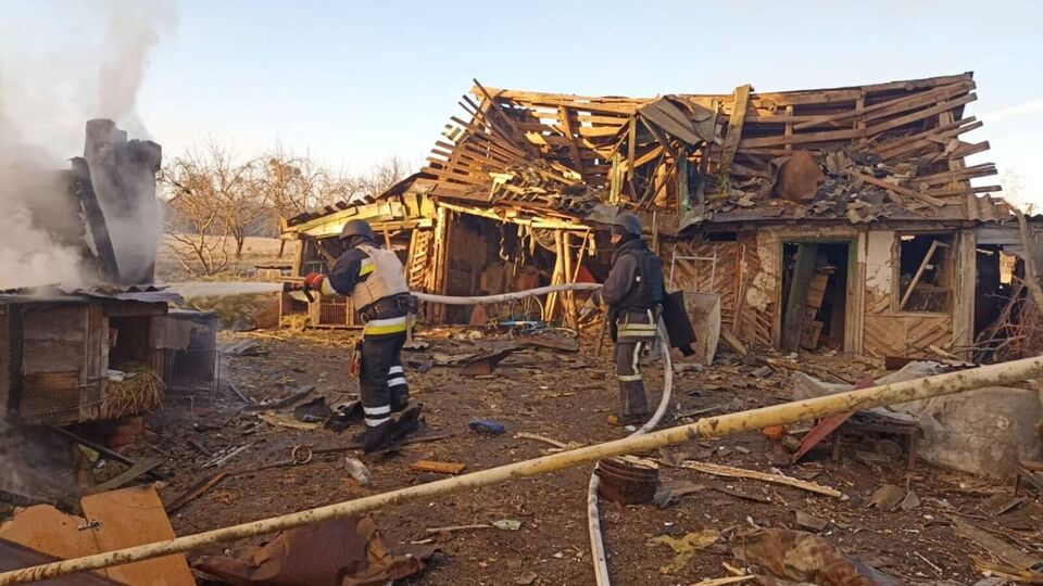 Разрушено жилье и хозпостройки