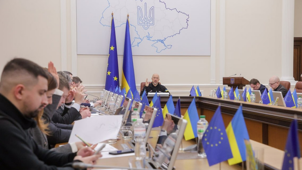 Предприятия будут иметь время для того, чтобы перебронировать свой персонал, отметил Шмыгаль